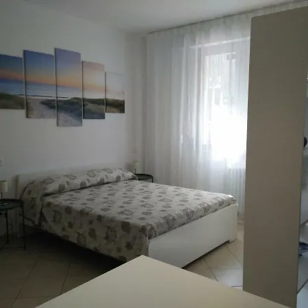 Monolocale 168 * Pesaro